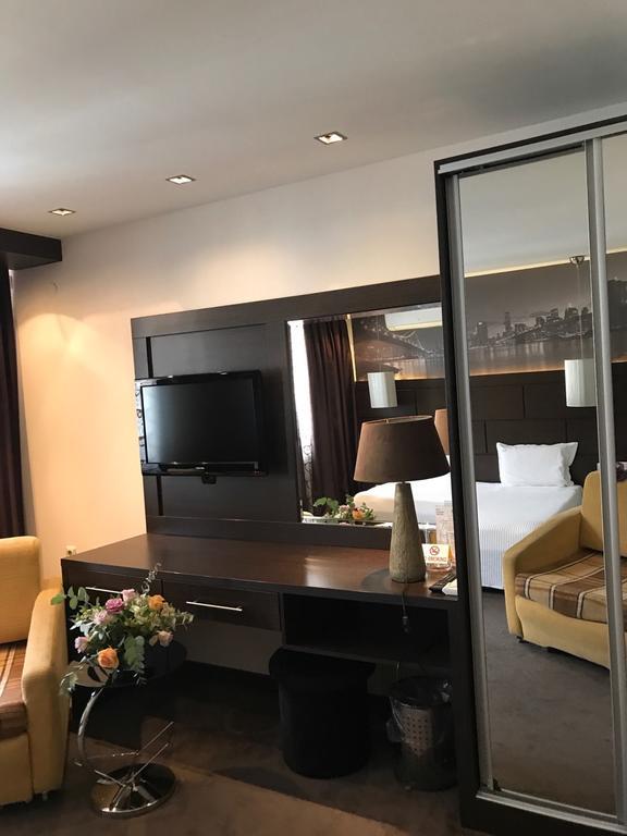 Hotel Kardinal Blagoevgrad Esterno foto