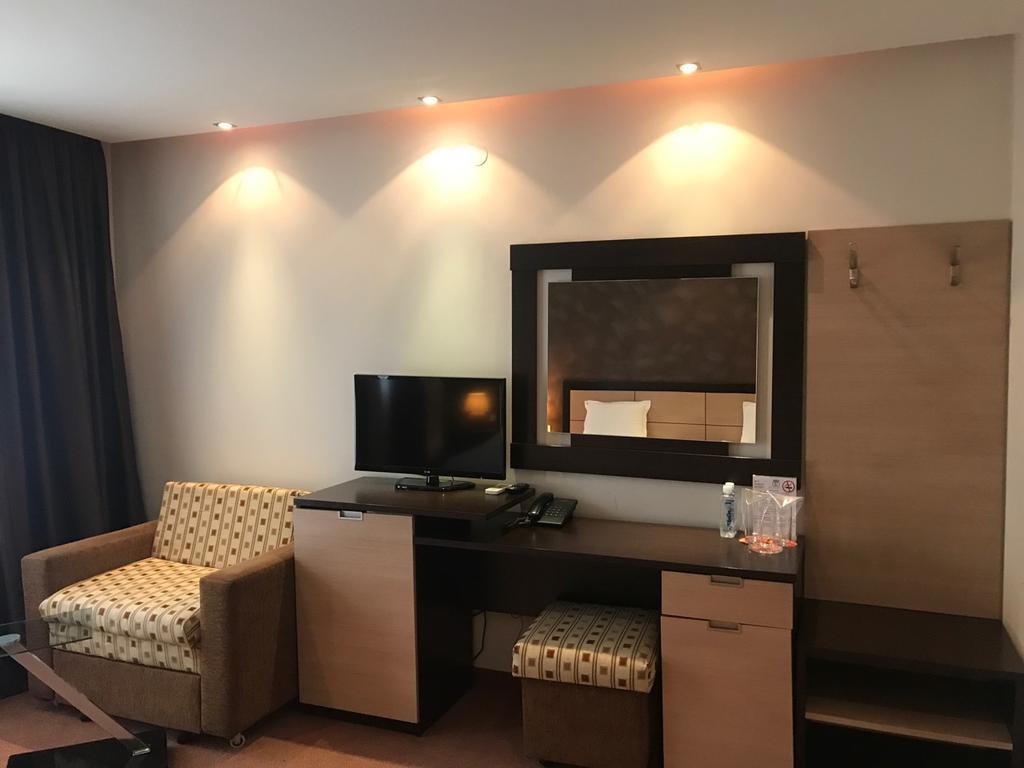Hotel Kardinal Blagoevgrad Esterno foto